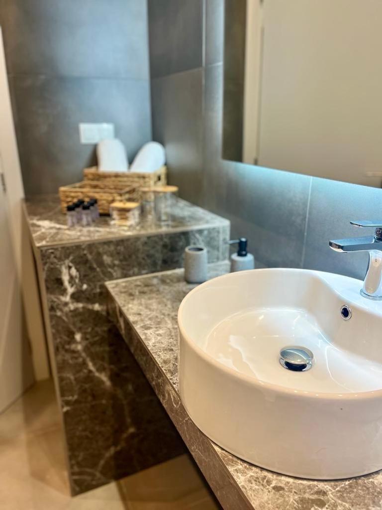 Queen Calliope Garden Suites Кавала Экстерьер фото